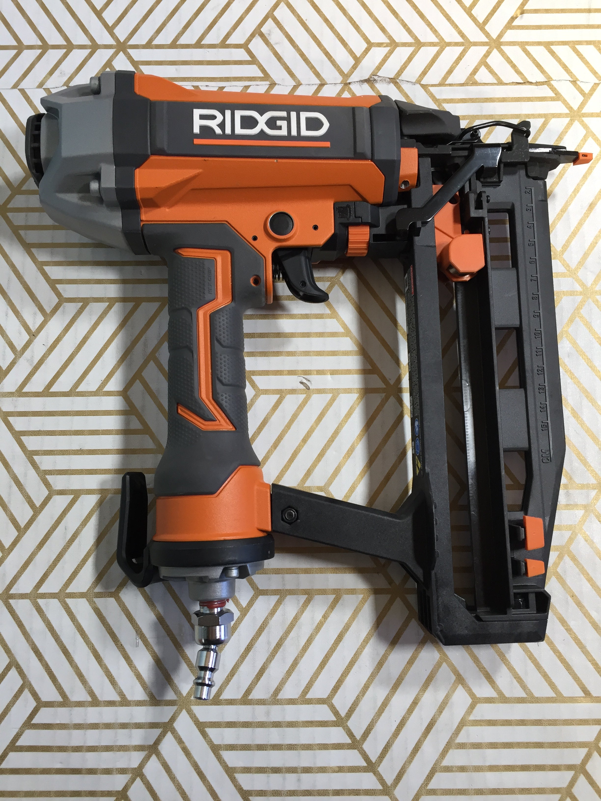 RIDGID 18V Straight Finish Nailer | R250SFF3 | 16 Gauge 2 - 1/2 inch (7950544568558)